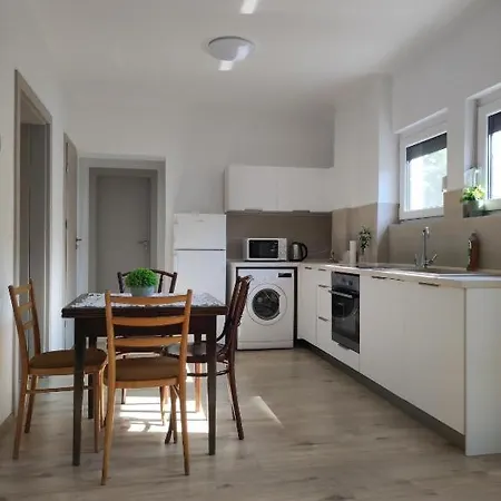 Beach Apartment Zamardi Semesterbostad Zamárdi